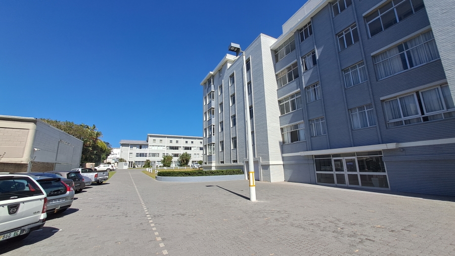 To Let 2 Bedroom Property for Rent in Summerstrand Eastern Cape